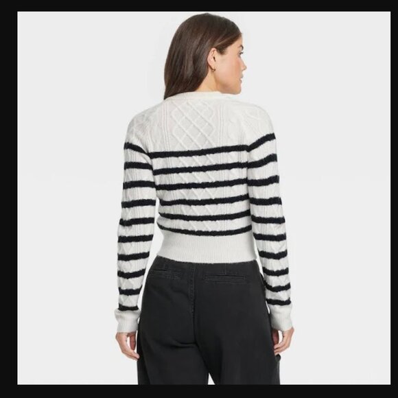 Universal Thread Cashmere-Like Cable Stitch Sweater- Black/White - Small - Picture 3 of 9